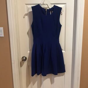 BCBG MAXAZARIA DRESS